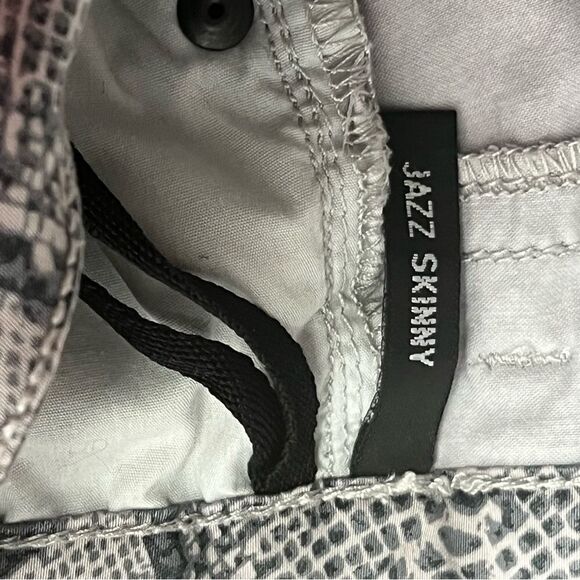 BUFFALO David Bitton low rise skinny Jazz jeans snakeskin grey pink size 29” - Picture 8 of 16